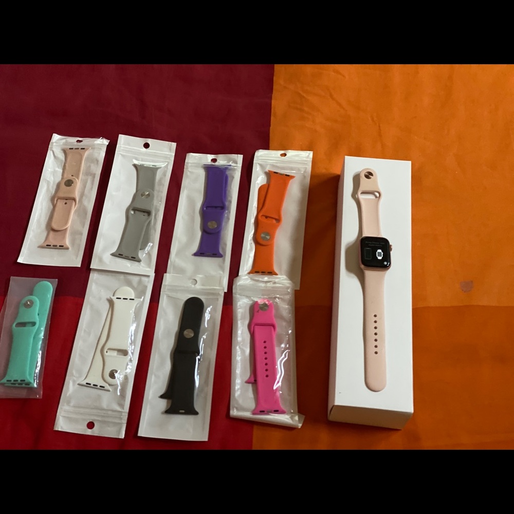 Apple Watch Series 4 44mmg  Gold Aluminum Space
